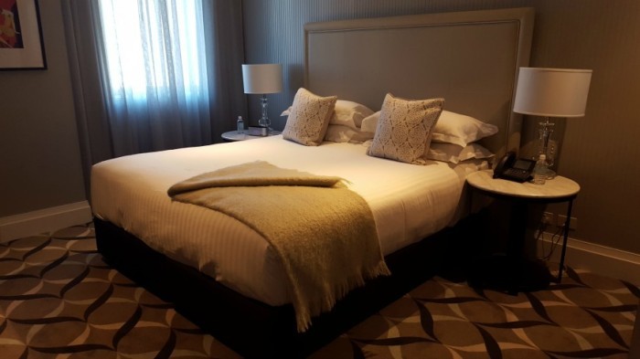 Mayfair Hotel Deluxe king bed ©travelbugwithin