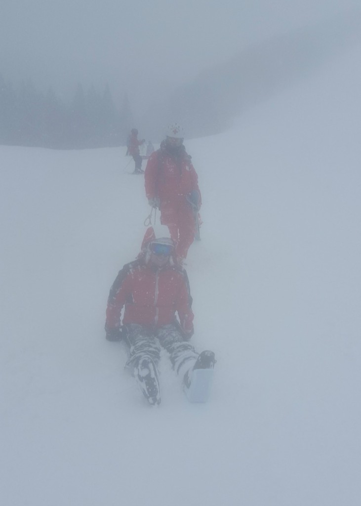 Low visibility and the Japanese ski rescuer